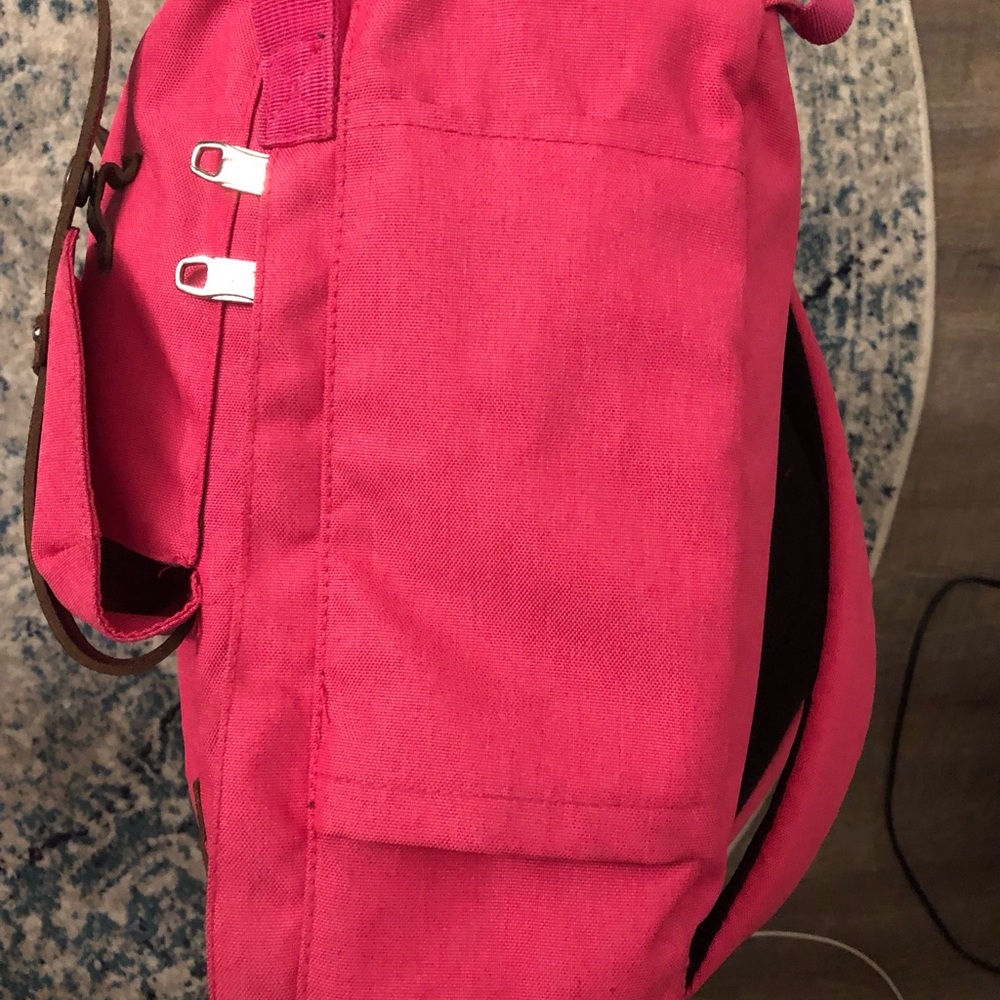 Back pack - Picture 4 of 6